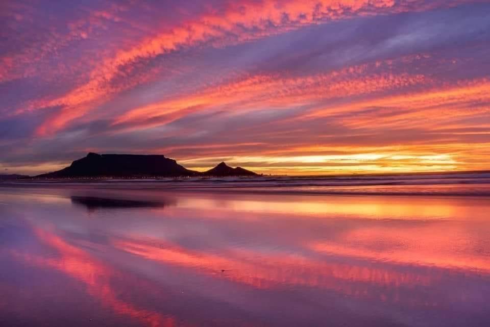 Blouberg Luxury Beachfront Apartment Bloubergstrand Eksteriør billede